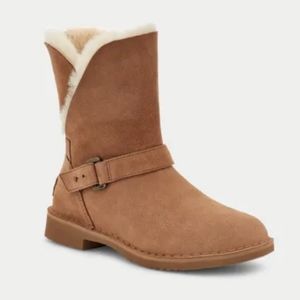 New! UGG W Syden Chestnut Leather & Wool Boots. Size 9